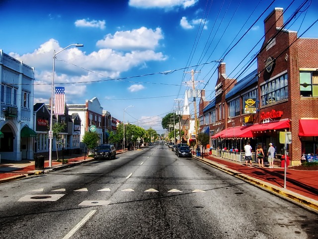 Street view of downtown Newark and the shops lining Main Street